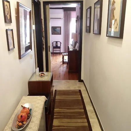 Apartment Cosy Penthouse -up To 6 Guests- In The Centre!